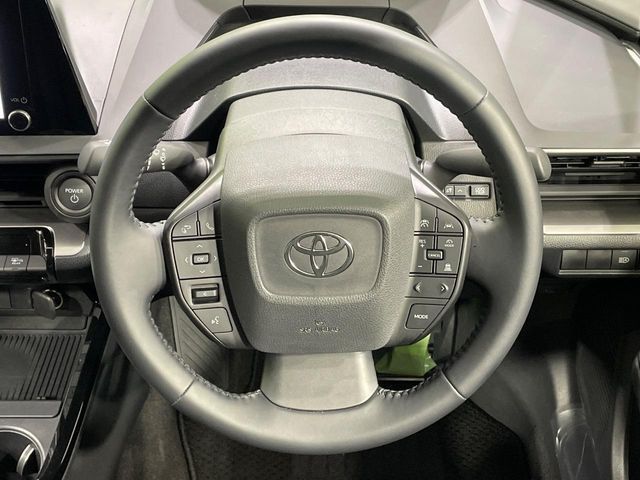 TOYOTA PRIUS 2025