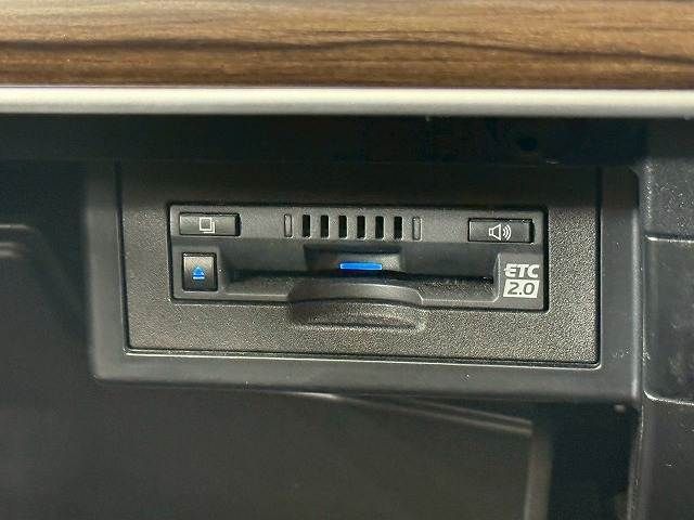 TOYOTA LANDCRUISER PRADO 2023