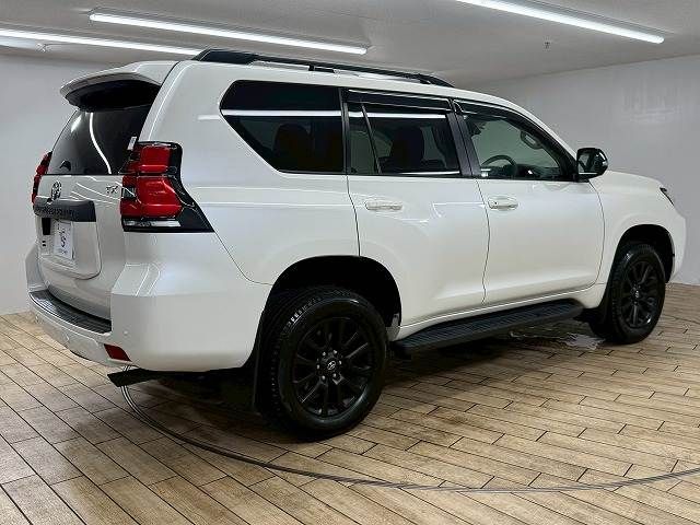 TOYOTA LANDCRUISER PRADO 2023
