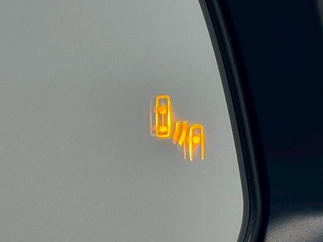 TOYOTA HARRIER 2WD 2024