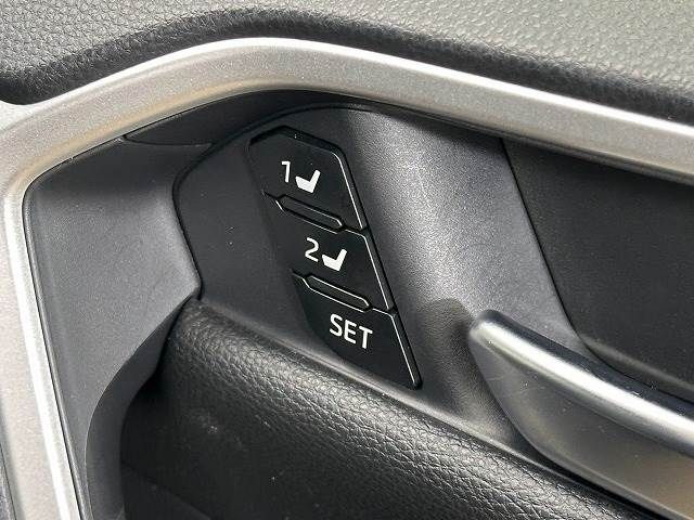 TOYOTA RAV4 4WD 2023