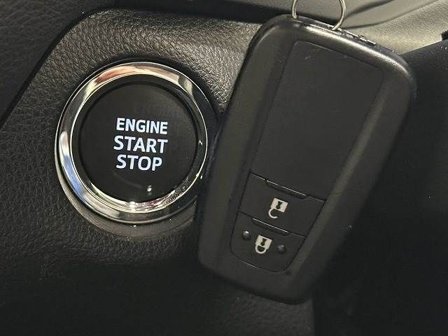 TOYOTA RAV4 4WD 2023