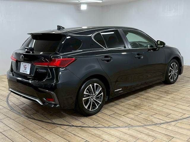 TOYOTA LEXUS CT200h 2018