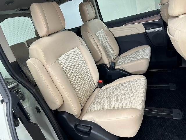 MITSUBISHI DELICA D:5 4WD 2019