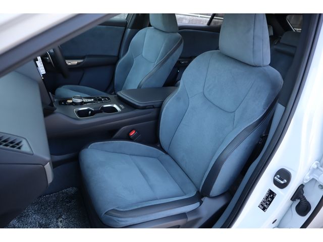 TOYOTA LEXUS RZ450e 2023