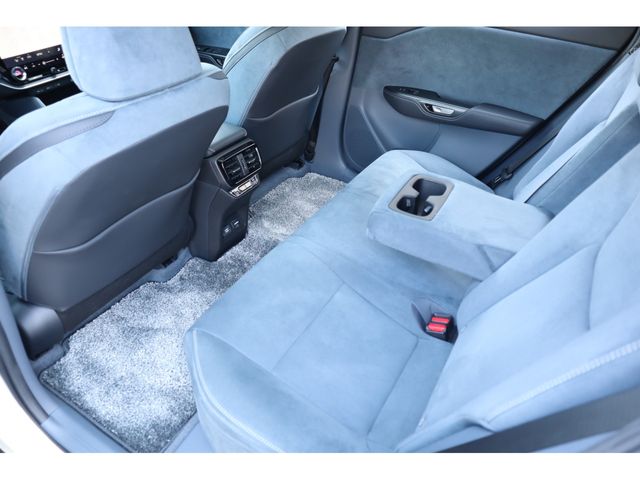 TOYOTA LEXUS RZ450e 2023