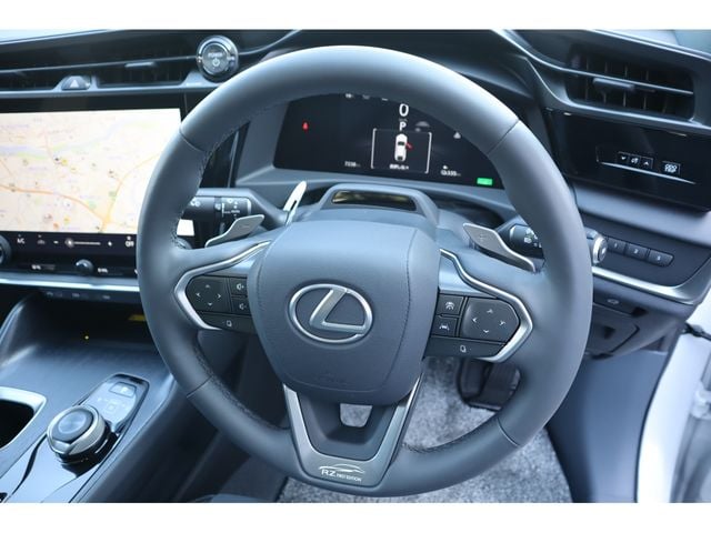 TOYOTA LEXUS RZ450e 2023