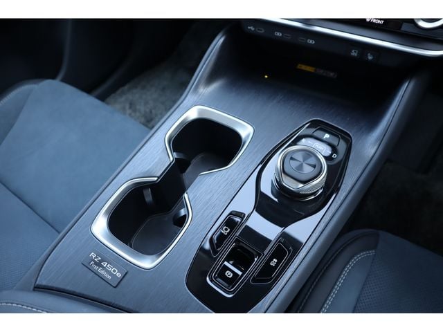 TOYOTA LEXUS RZ450e 2023