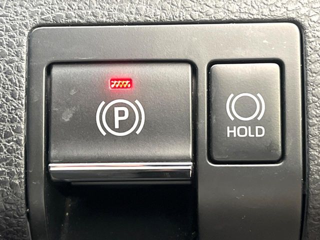 TOYOTA HARRIER 2WD 2017