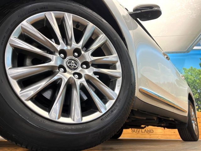 TOYOTA HARRIER 2WD 2017