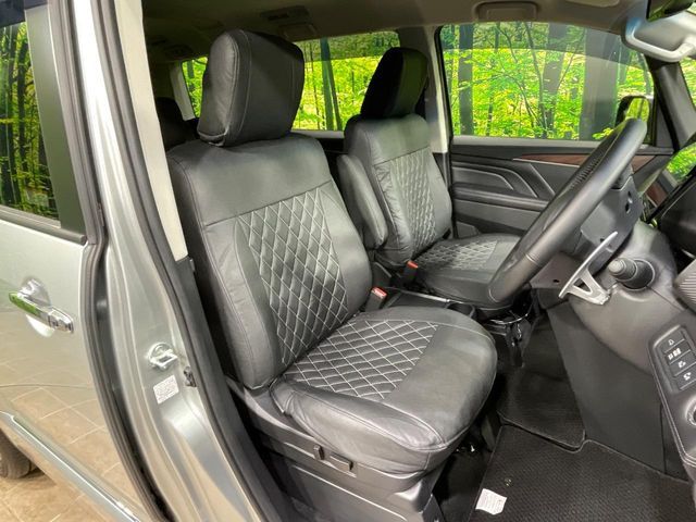 MITSUBISHI DELICA D:5 4WD 2024