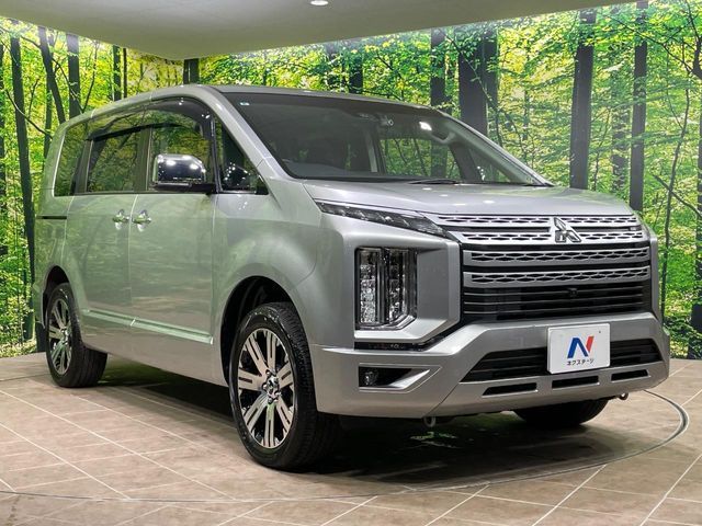 MITSUBISHI DELICA D:5 4WD 2024