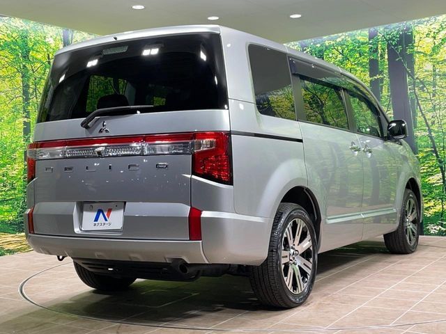 MITSUBISHI DELICA D:5 4WD 2024