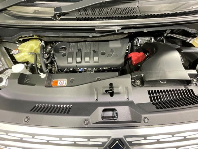 MITSUBISHI DELICA D:5 4WD 2024