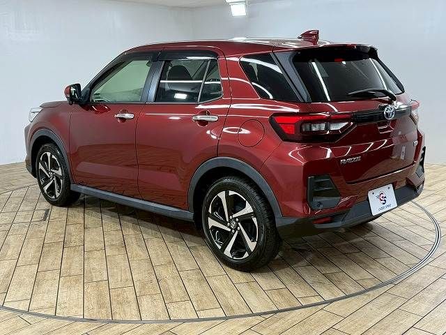 TOYOTA RAIZE HYBRID 2022