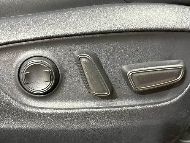 TOYOTA HARRIER 2WD 2024