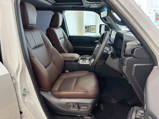 TOYOTA LANDCRUISER 250 2024