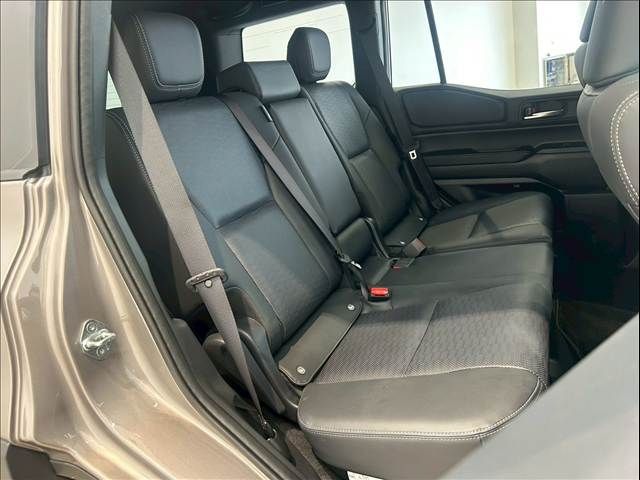 TOYOTA LANDCRUISER 250 2024