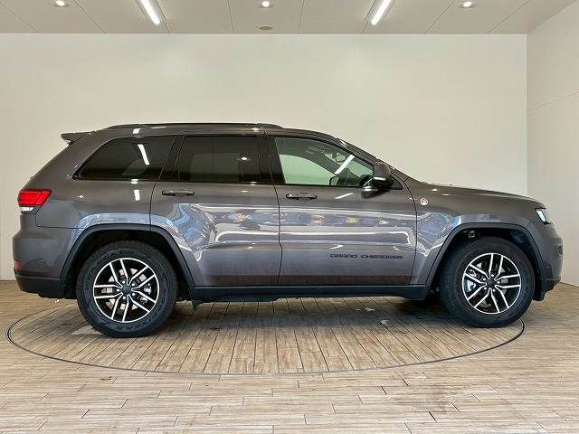 JEEP JEEP GRAND CHEROKEE 2020