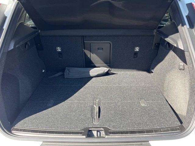 VOLVO VOLVO XC40 2024