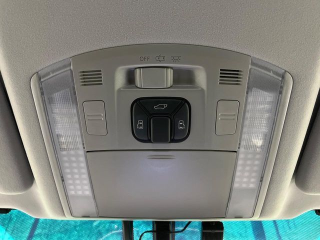 TOYOTA VELLFIRE 2014