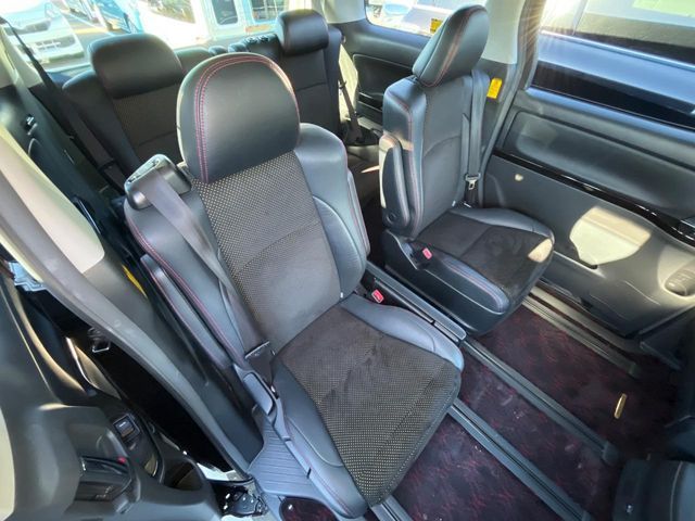 TOYOTA VELLFIRE 2014