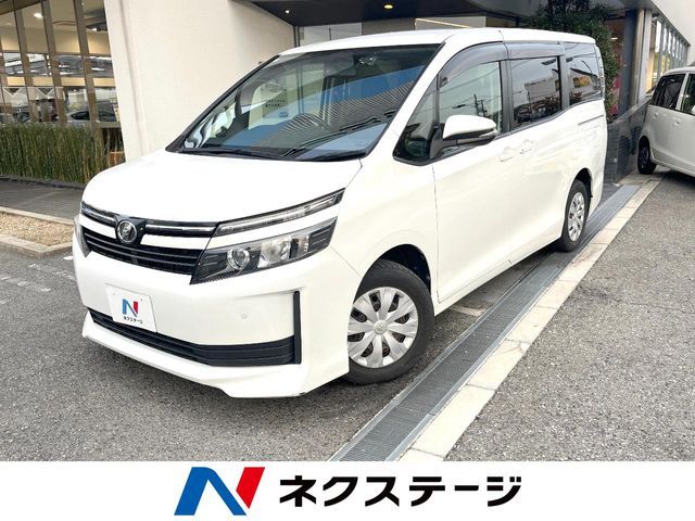 TOYOTA VOXY 2014