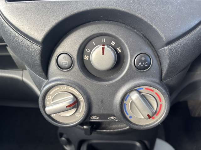 NISSAN MARCH  4WD 2012