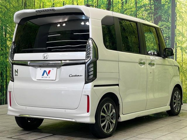 HONDA N BOX CUSTOM 2022