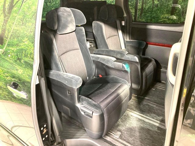 TOYOTA VELLFIRE 2008