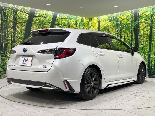 TOYOTA COROLLA TOURING HYBRID 2023