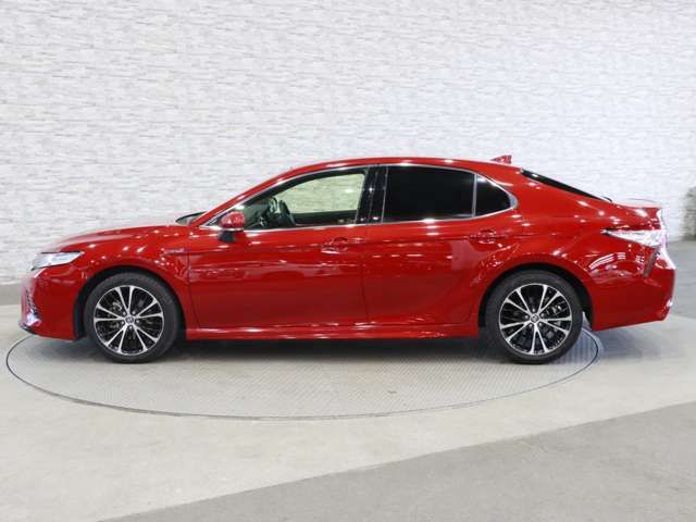 TOYOTA CAMRY HYBRID 2020