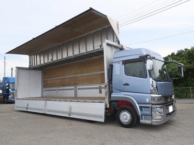 MITSUBISHI FUSOU SUPER GREAT 2017