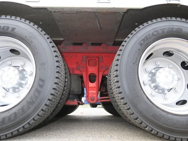 MITSUBISHI FUSOU SUPER GREAT 2017