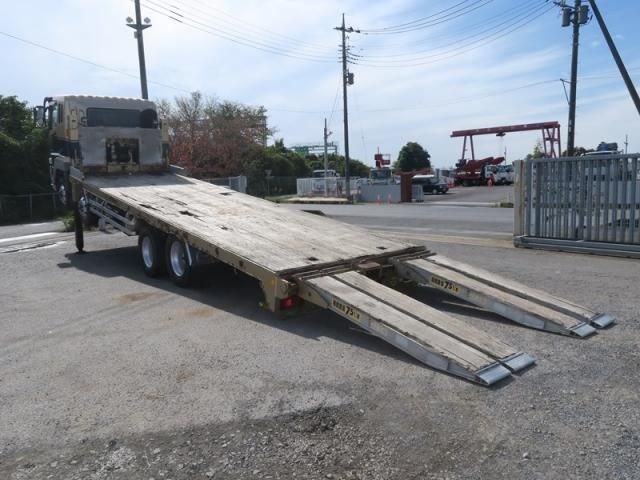 MITSUBISHI FUSOU SUPER GREAT 2010