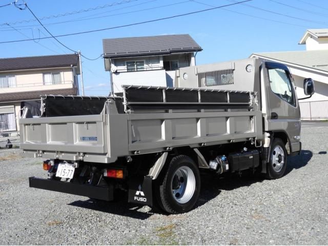 MITSUBISHI CANTER 2022