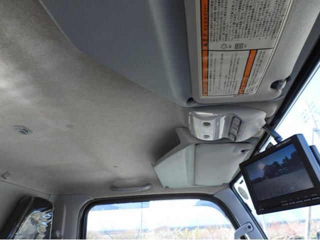 MITSUBISHI CANTER 2022