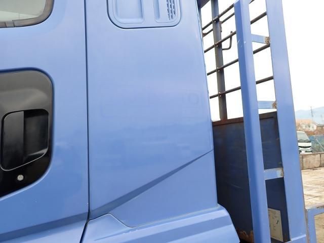 MITSUBISHI FUSOU SUPER GREAT 2013