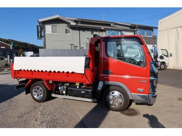 MITSUBISHI CANTER 2022