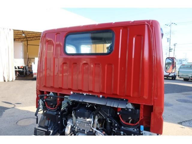 MITSUBISHI CANTER 2022