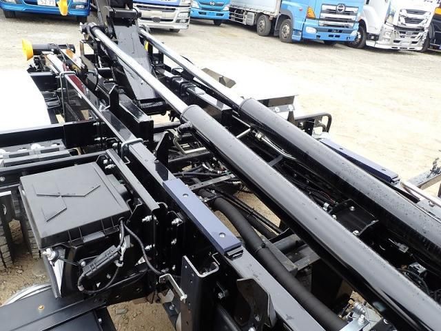 MITSUBISHI FUSOU FIGHTER 2025