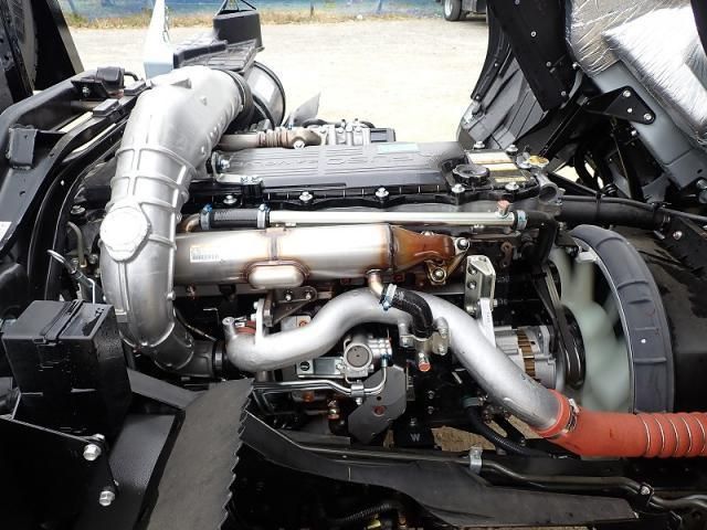 MITSUBISHI FUSOU FIGHTER 2025