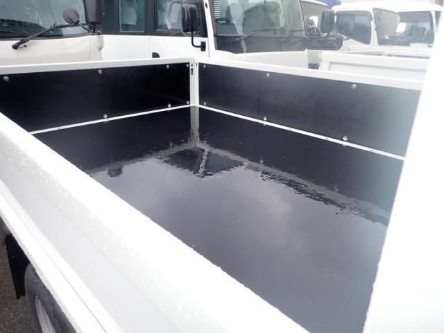 MITSUBISHI CANTER 2025