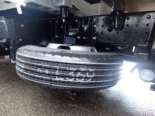 MITSUBISHI CANTER 2025