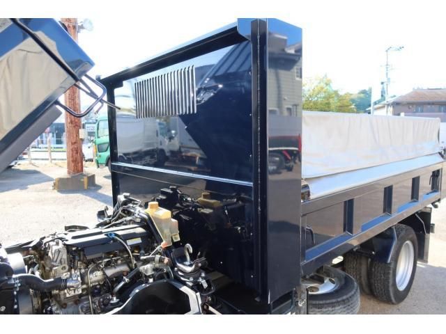 MITSUBISHI CANTER 2019