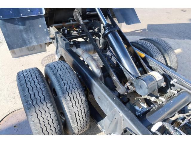 MITSUBISHI CANTER 2019