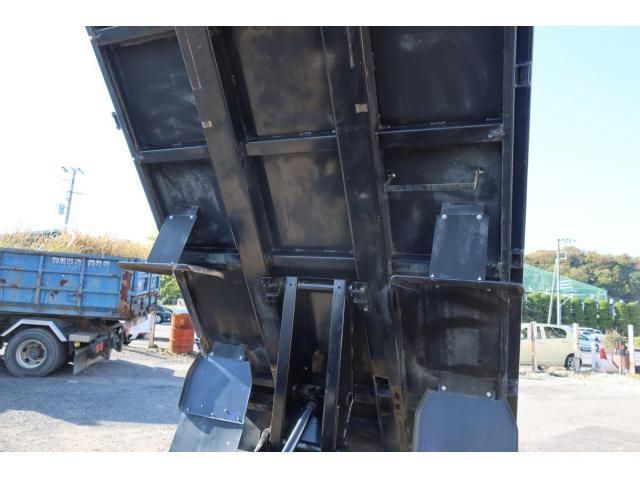 MITSUBISHI CANTER 2019