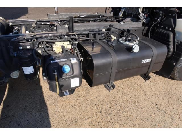 MITSUBISHI CANTER 2019