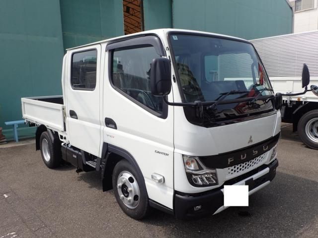 MITSUBISHI CANTER 2025