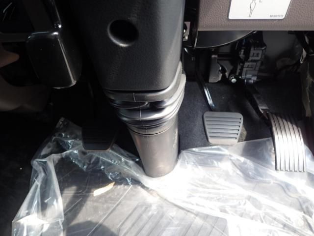 MITSUBISHI CANTER 2025